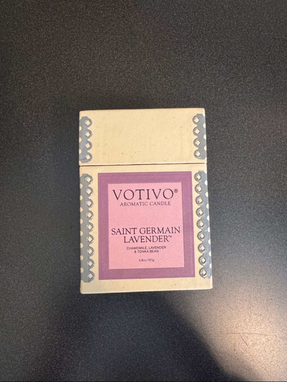 Saint Germain Lavender Aromatic Candle - Cream & Lavender